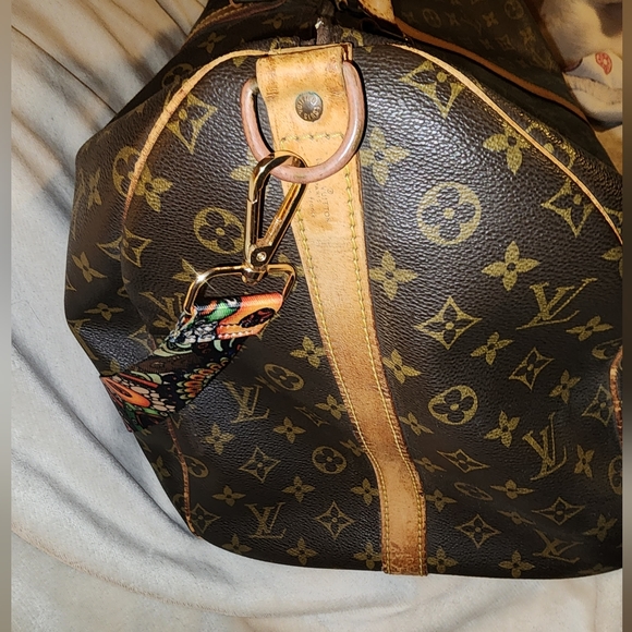 Authentic Louis Vuitton Keepall 55 Bandouliere - Picture 5 of 14